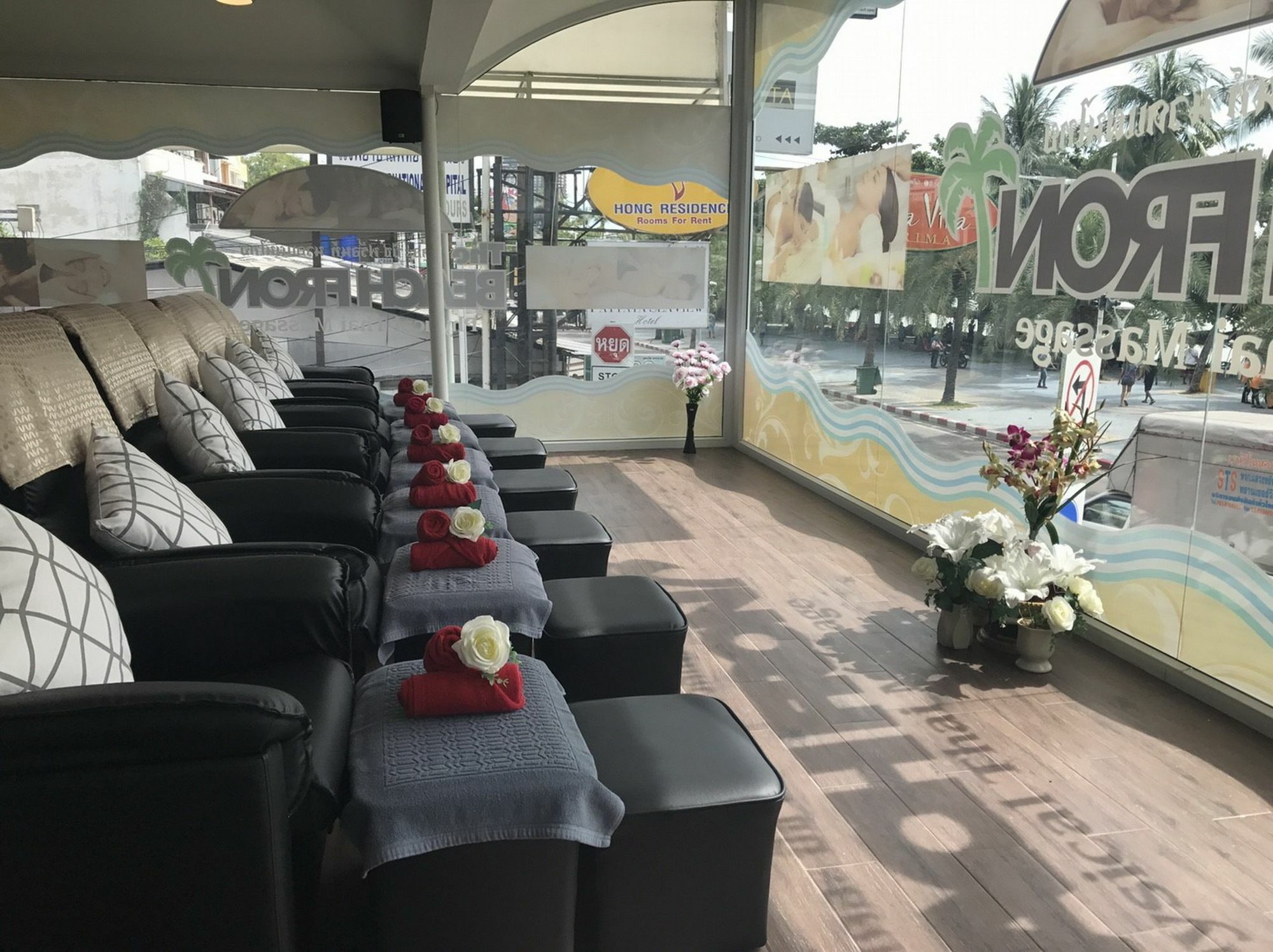 โรงแรม เดอะ บีช ฟร้อนท์ รีสอร์ท, พัทยา 3*